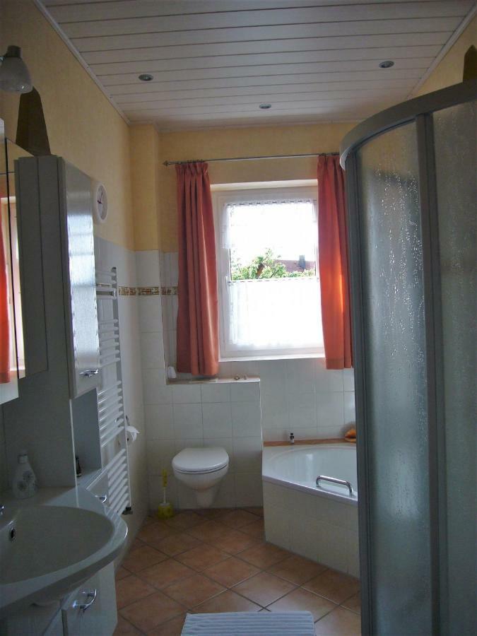 Ferienwohnung Im Alten Schulhaus - Keine Monteure Plech Luaran gambar